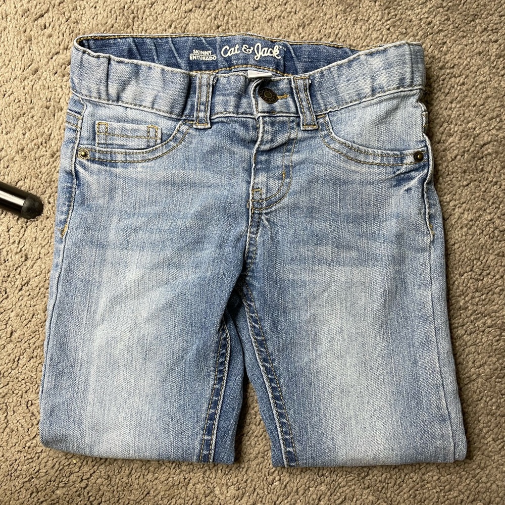 Cat & jack girl skinny jeans size 5T